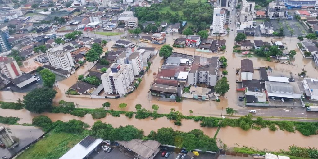 defesa-civil-preve-chuva-forte-ate-segunda-feira-em-santa-catarina