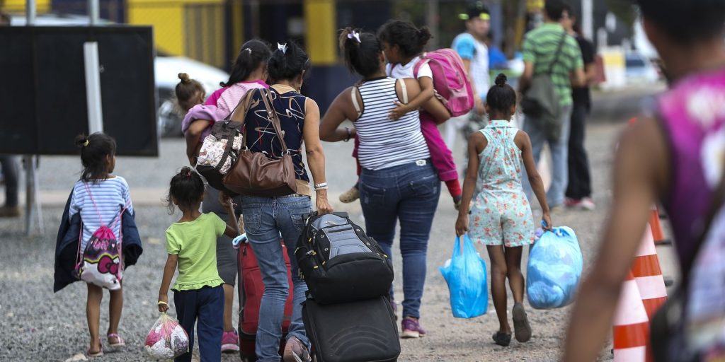 caminhos-da-reportagem-mostra-situacao-de-imigrantes-no-pais