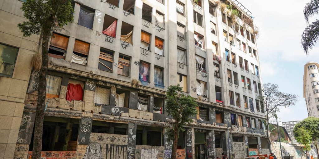 ocupacao-zumbi-dos-palmares-tera-que-sair-de-predio-abandonado-no-rio