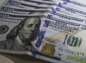 bc-leiloara-us$-4-bi-de-reservas-internacionais-para-segurar-dolar