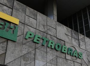 petrobras-contrata-estaleiros-catarinenses-para-12-navios-de-suporte