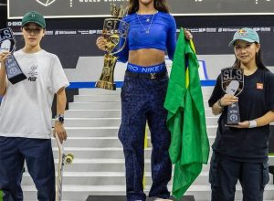 rayssa-leal-vence-no-fim-e-se-torna-tricampea-mundial-de-skate-street