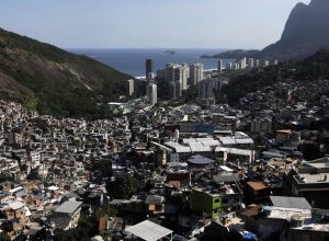 policia-do-rio-faz-acao-na-rocinha-para-cumprir-34-mandados-de-prisao